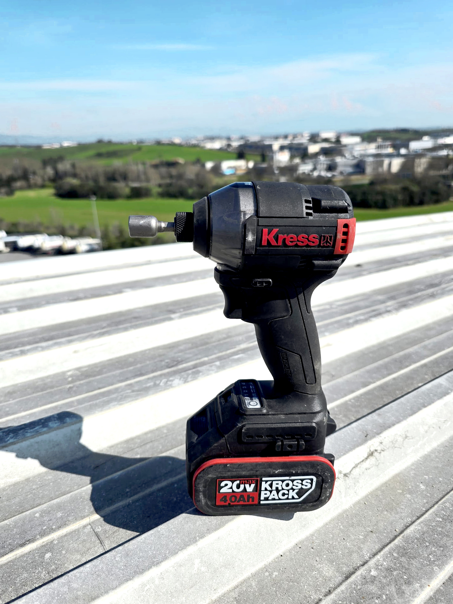 Atorn. Impacto Brushless 20V S/bat 230Nm Compacto 4 F